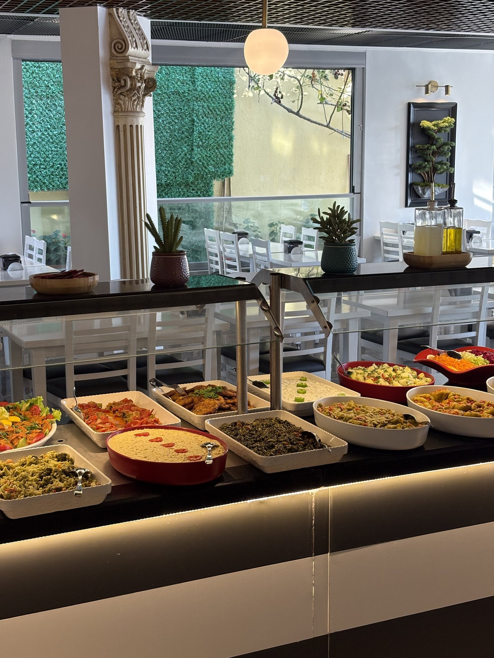 Parıl Hotel restoran açık büfe